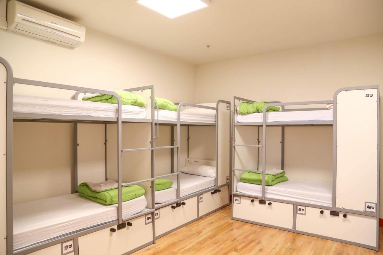 Cats Hostel Madrid Sol Luaran gambar