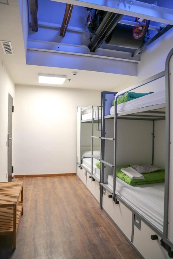 Cats Hostel Madrid Sol Luaran gambar