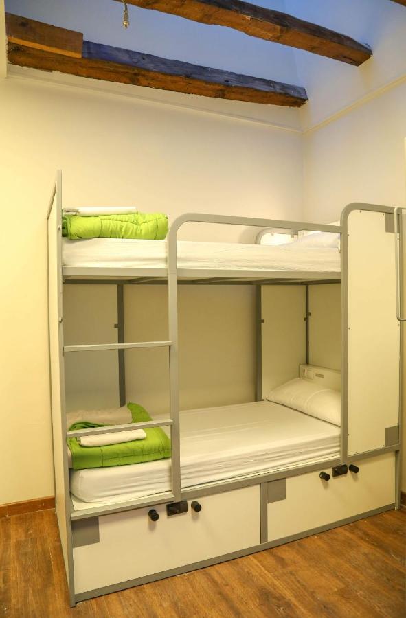 Cats Hostel Madrid Sol Luaran gambar
