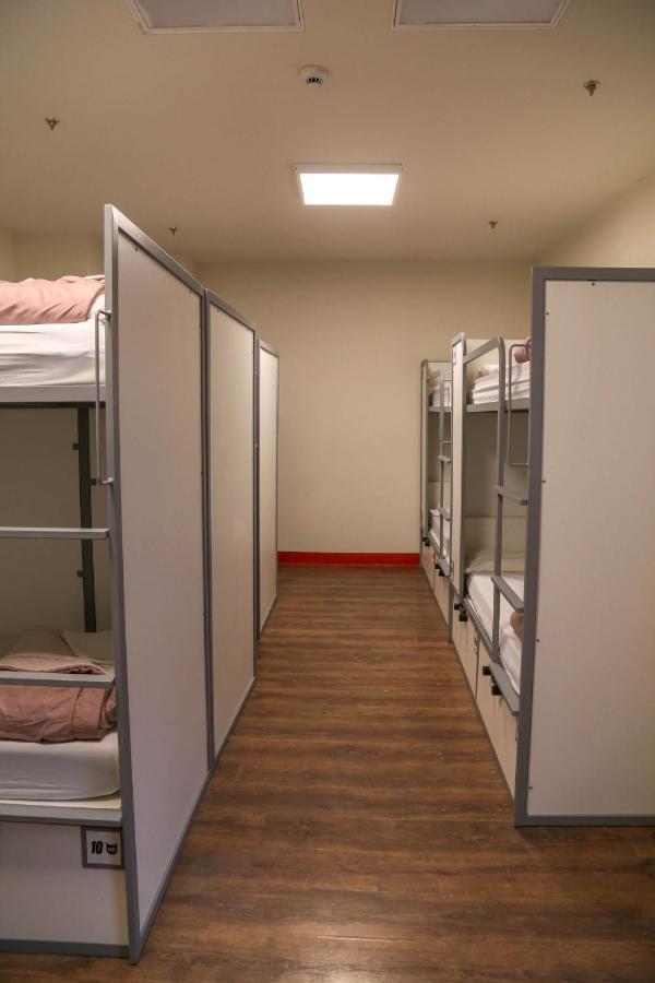 Cats Hostel Madrid Sol Luaran gambar