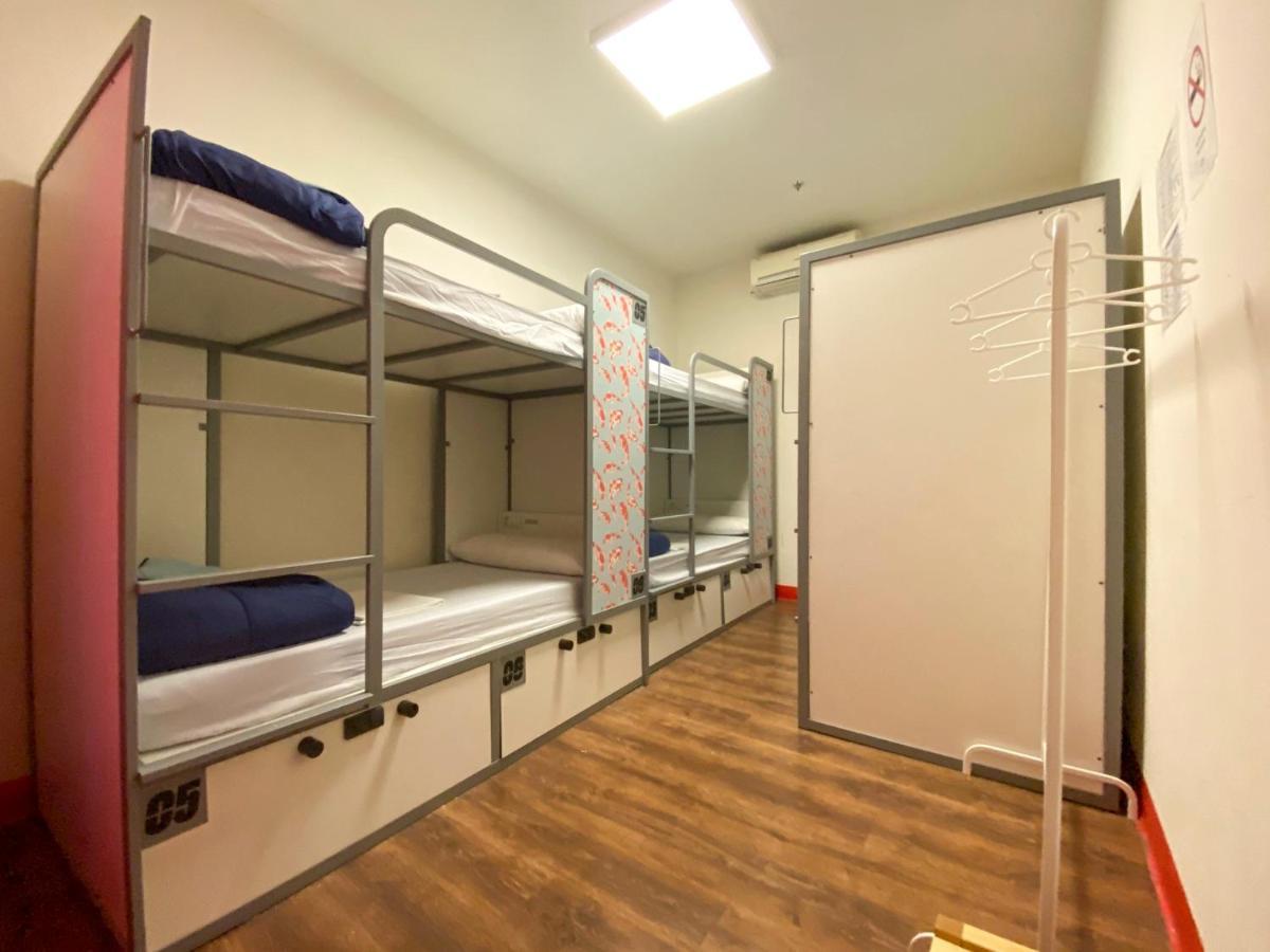Cats Hostel Madrid Sol Luaran gambar