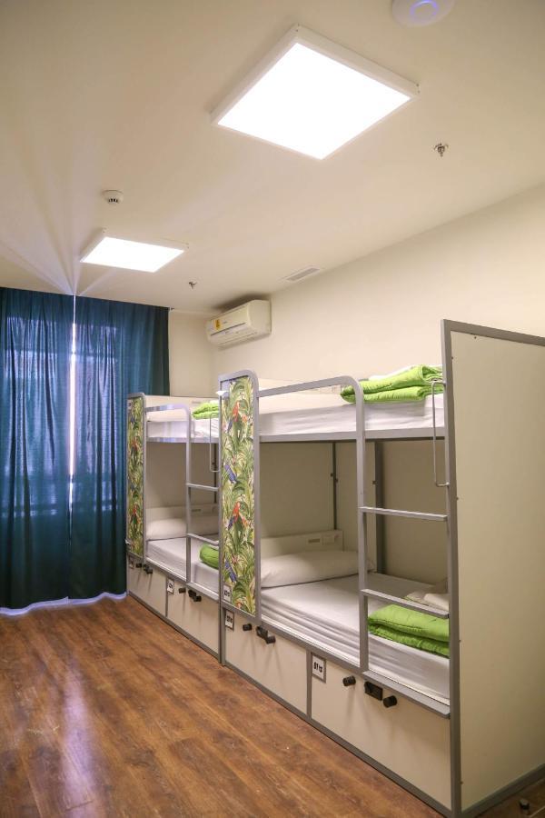 Cats Hostel Madrid Sol Luaran gambar
