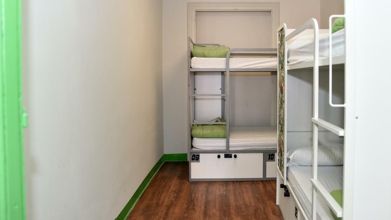 Cats Hostel Madrid Sol Luaran gambar